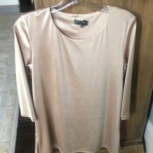 Mint condition; silky light weight tunic